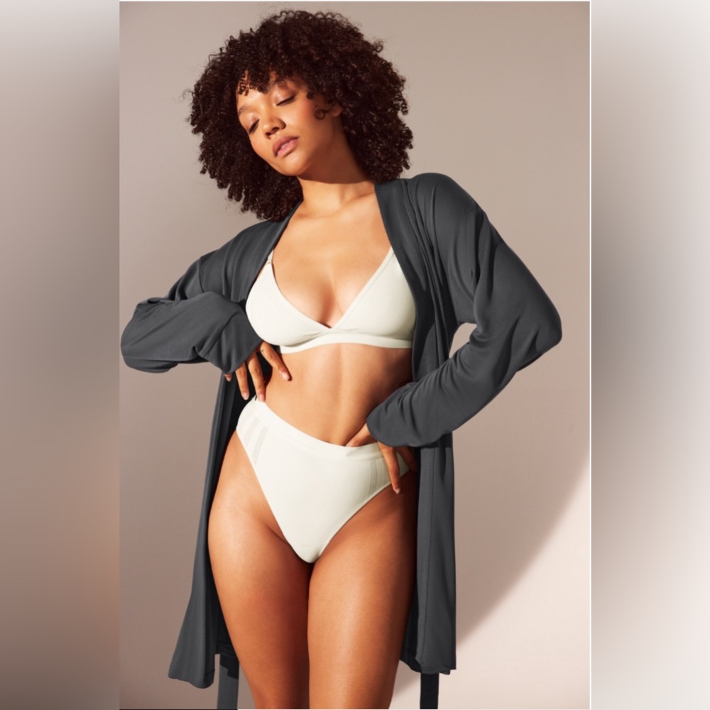 NWT Fabletics Sienna Robe Charcoal Small